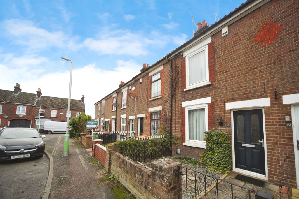 Property photo 2 of 16