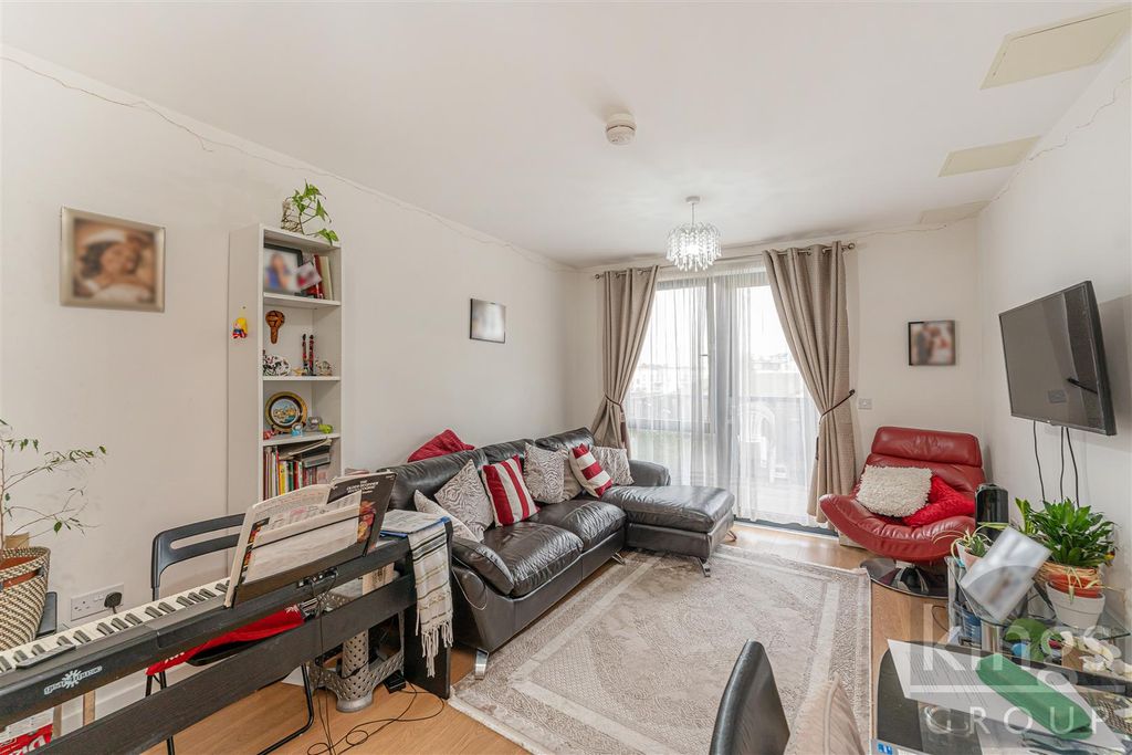 Property photo 2 of 15
