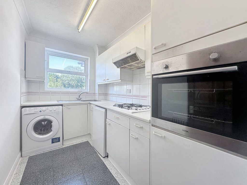 Property photo 3 of 5