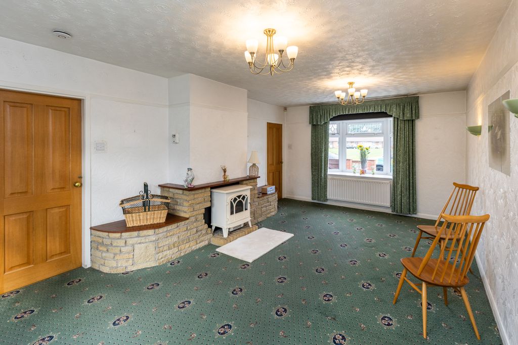 Property photo 2 of 14 7
