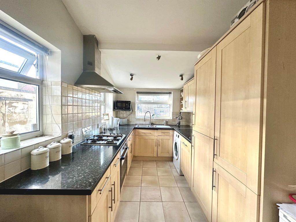 Property photo 2 of 6