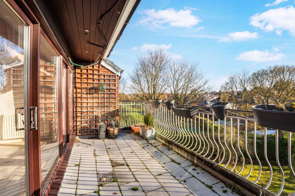 Property photo 3 of 31 3.Jpg