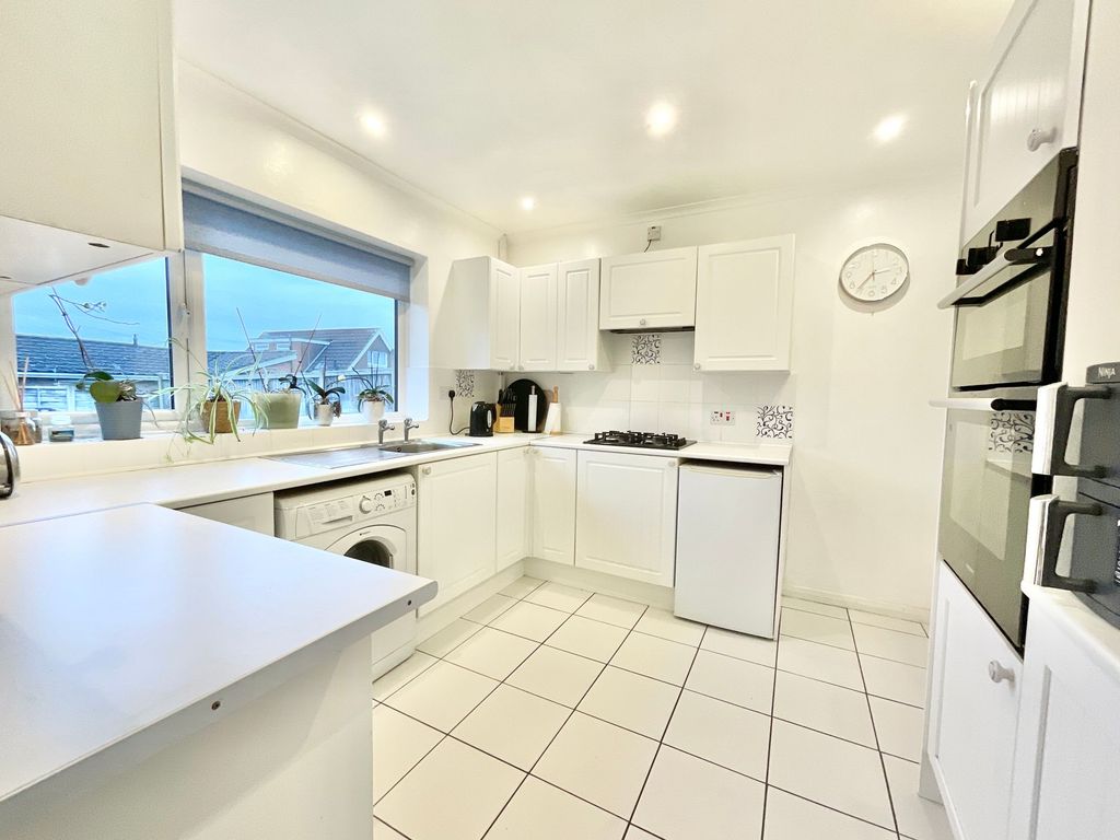 Property photo 3 of 24