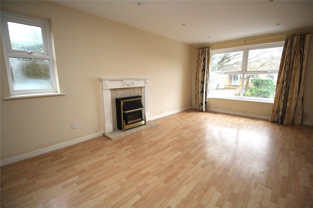 Property photo 2 of 13 Picture No. 10