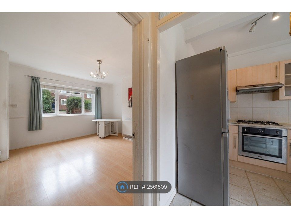 Property photo 3 of 13
