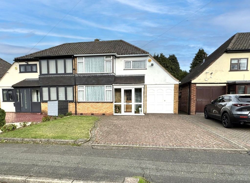 Property photo 2 of 24