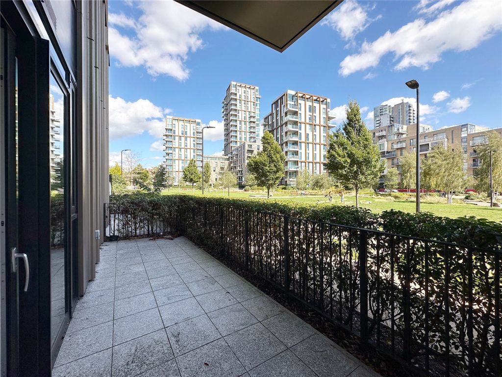 Property photo 3 of 16 Picture No. 11