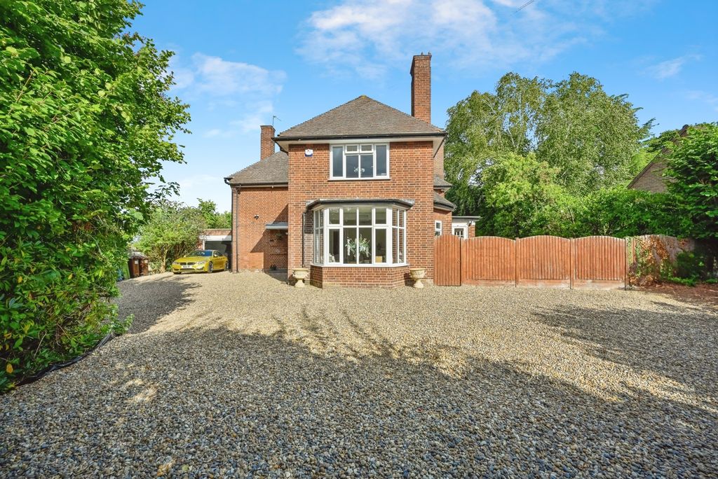 Property photo 2 of 19 Photo