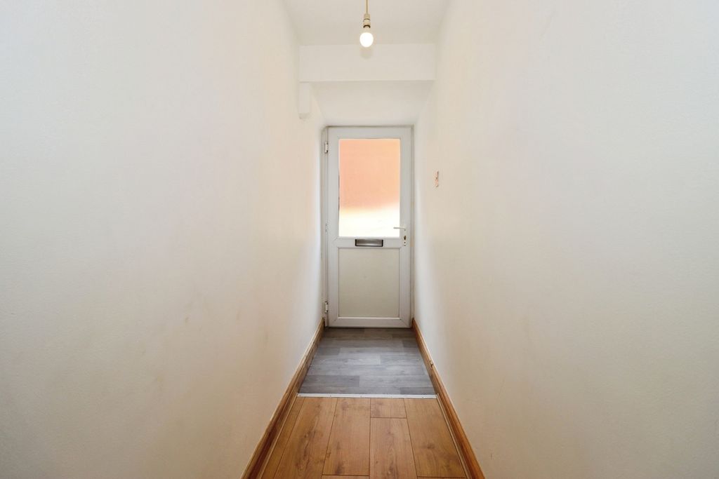 Property photo 3 of 17 Pbox-Img.Jpg