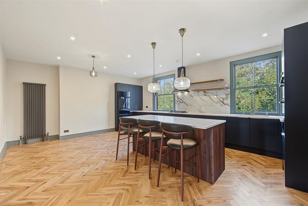 Property photo 2 of 12 2.Jpg