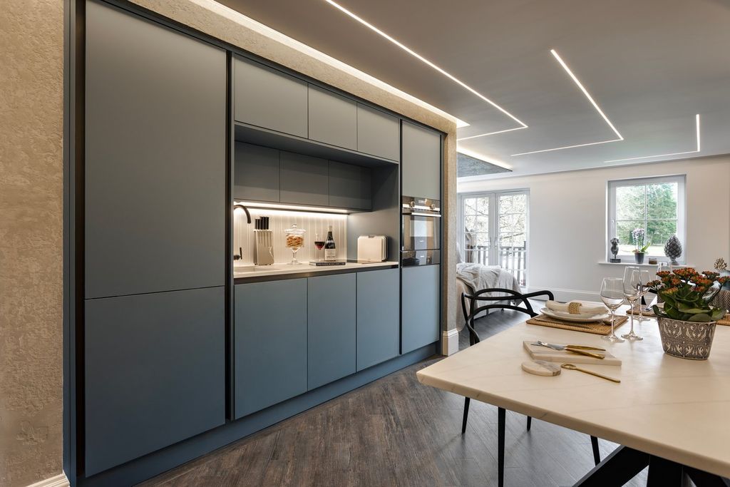 Property photo 2 of 22