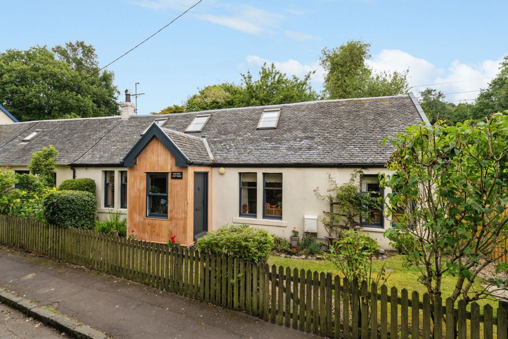 Property photo 1 of 25