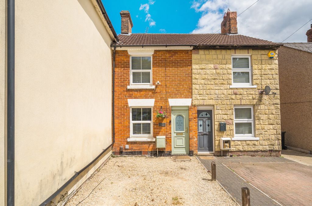 Property photo 1 of 20 1480322-1-6A45076...