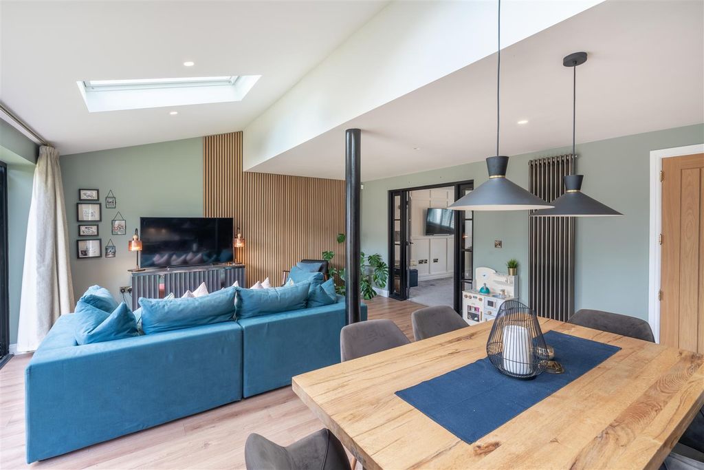 Property photo 3 of 18 _A7R3408-Hdr.Jpg