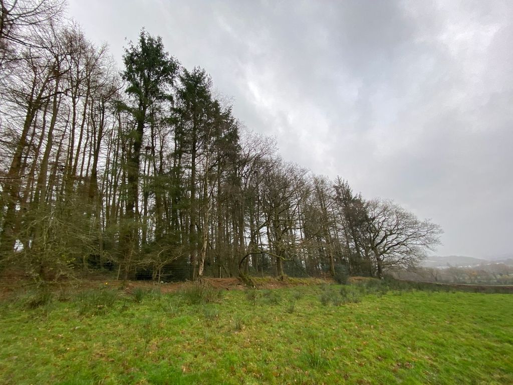 Property photo 1 of 3