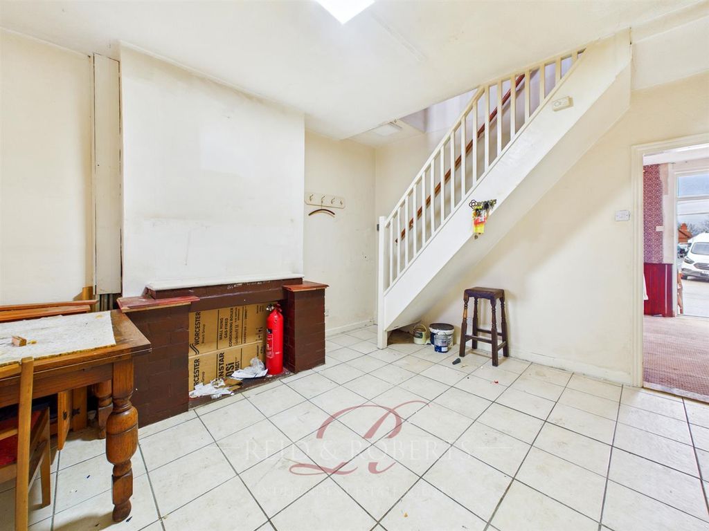 Property photo 3 of 23 Cam03999G0-Pr0226-Still006.Jpg