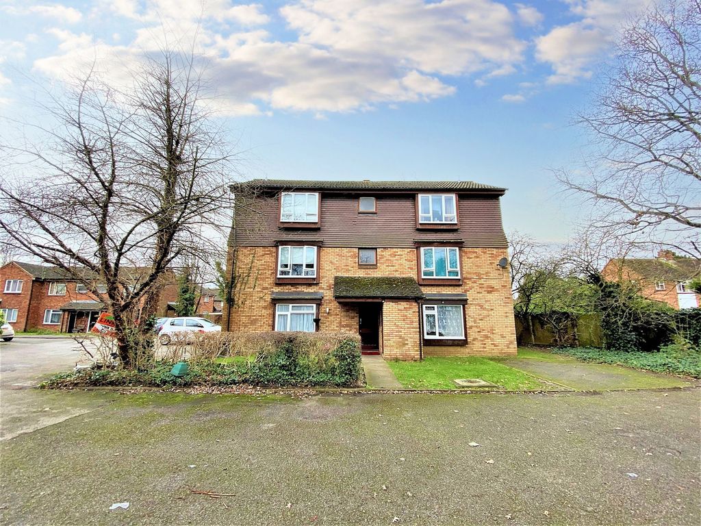 Property photo 1 of 5