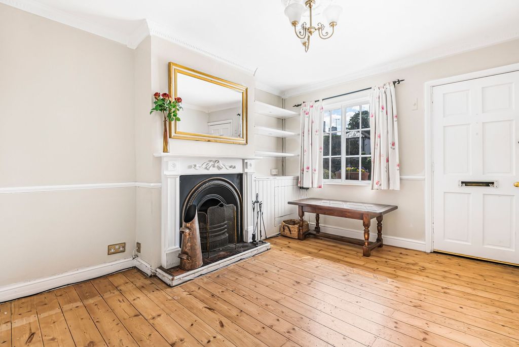 Property photo 3 of 9