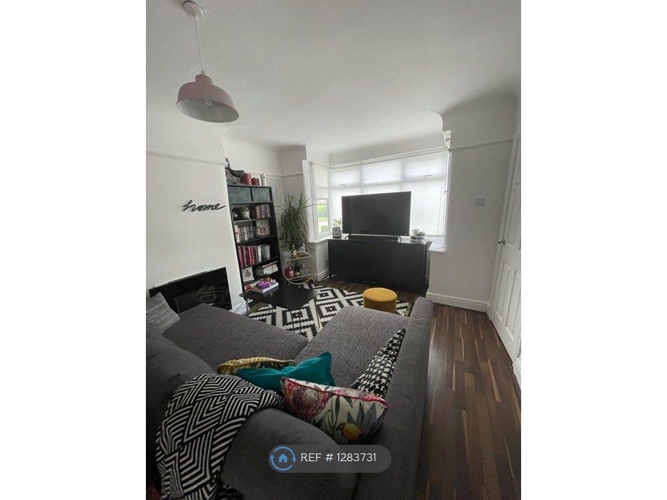 Property photo 3 of 19
