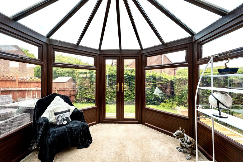Property photo 2 of 23