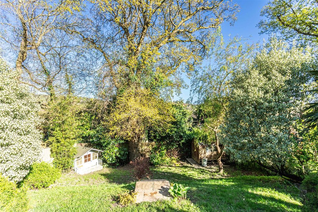 Additional image 20 of 5 bed detached house for saleThorntree Close, Heathfield TN21
