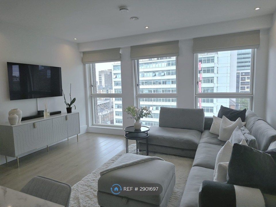 Property photo 1 of 16 Living Room
