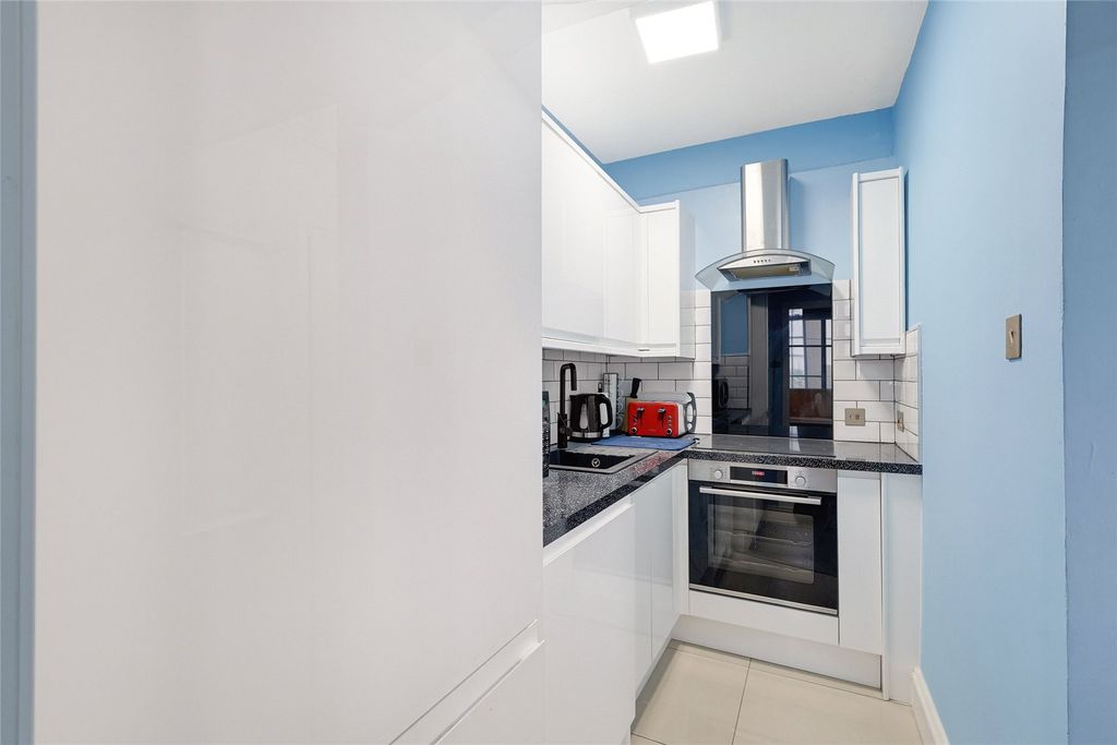 Property photo 3 of 12 Picture No. 05