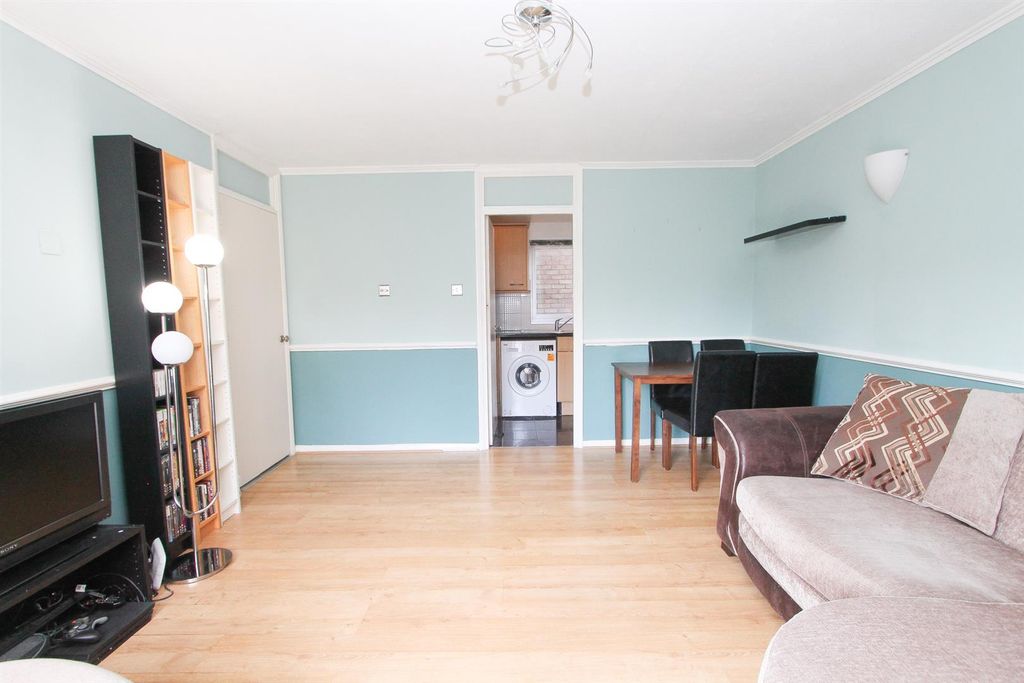 Property photo 2 of 15 Img_0028.Jpg