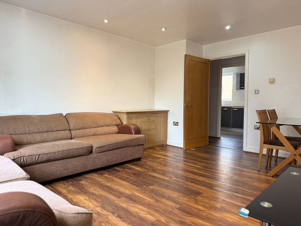 Property photo 2 of 4
