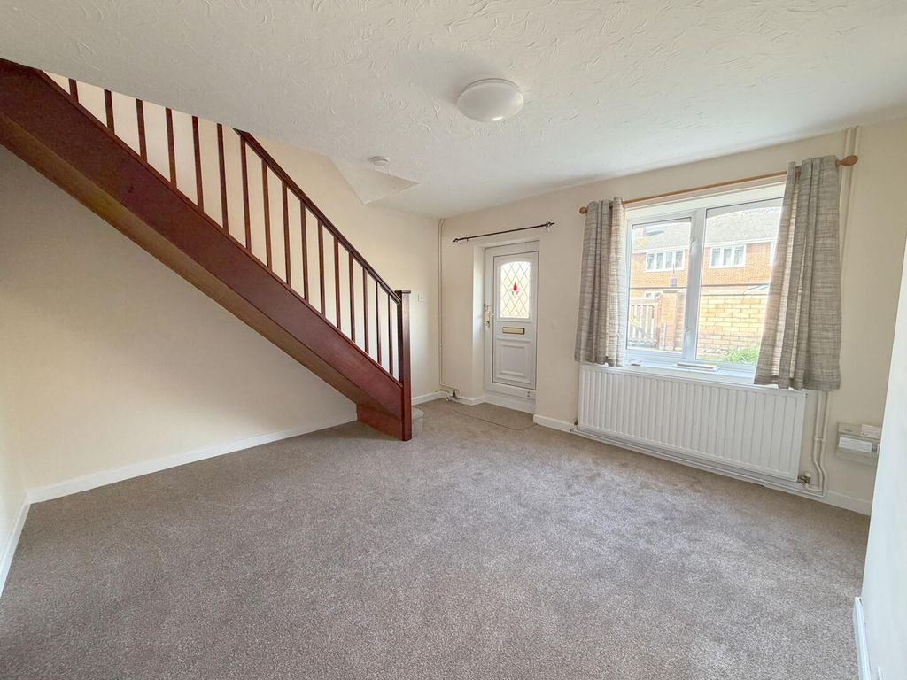 Property photo 2 of 9 Living Room