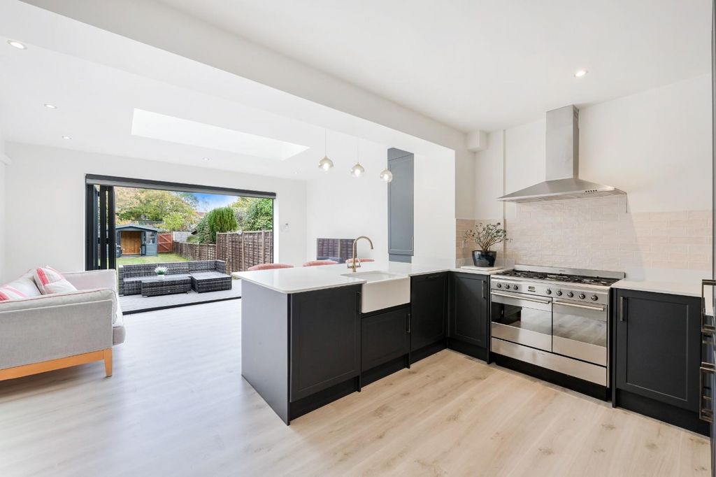 Property photo 1 of 14 Station Avenue (11).Jpg