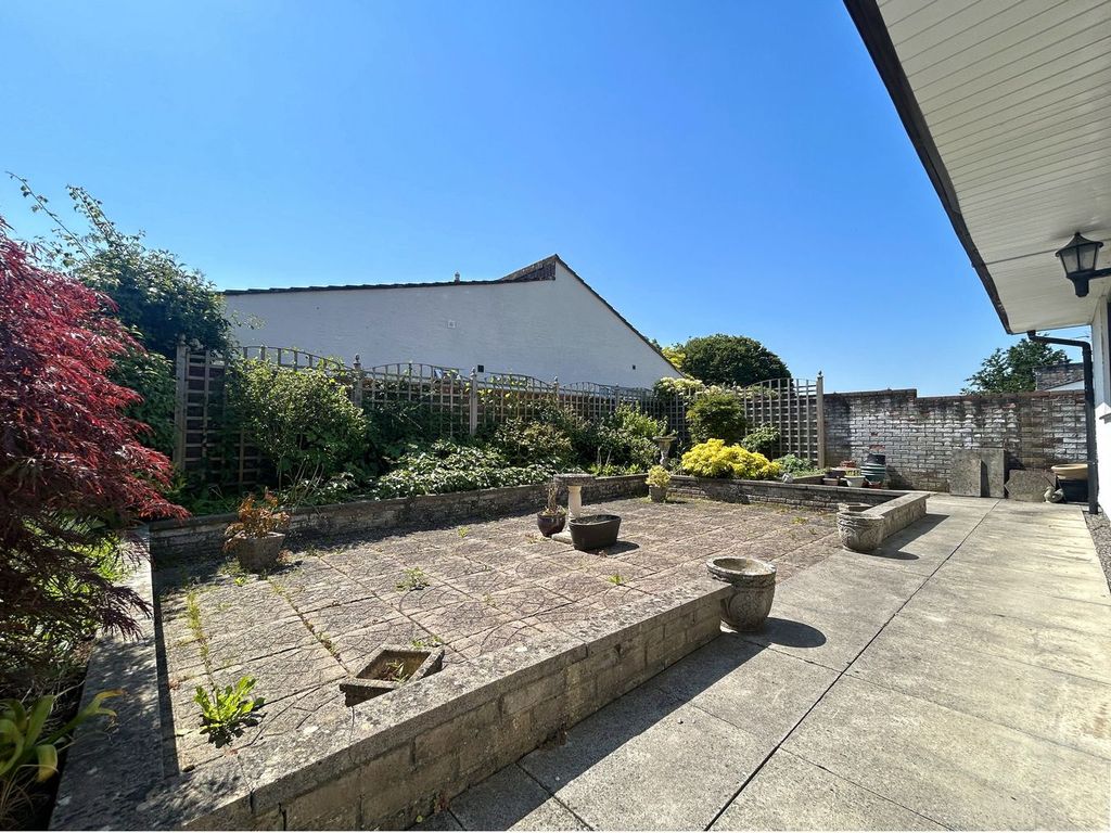 Property photo 3 of 15