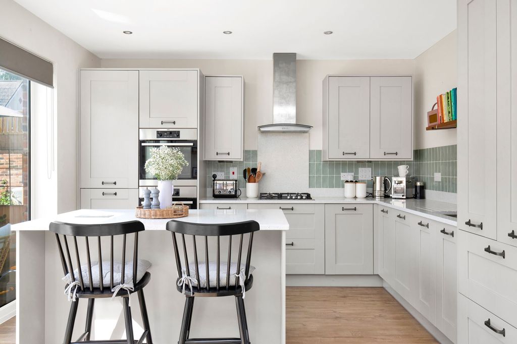 Property photo 3 of 29