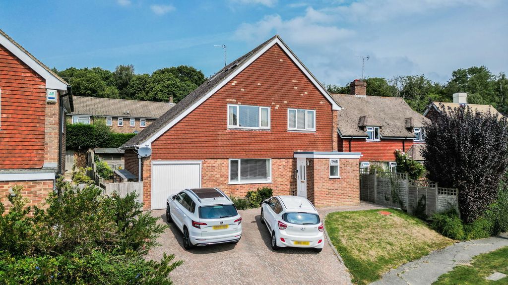 Property photo 1 of 18