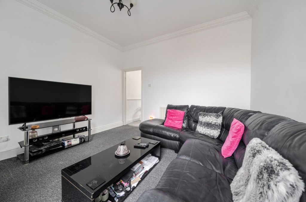 Property photo 2 of 10 1534918-7-1A13010903Bf8