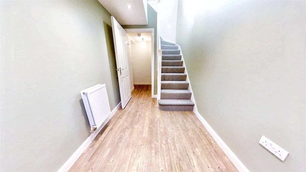 Property photo 2 of 12 10212025_142844.Jpeg