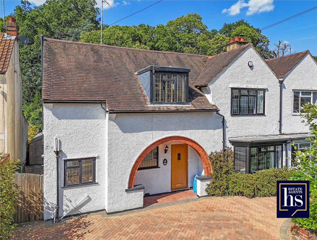 Property photo 1 of 33