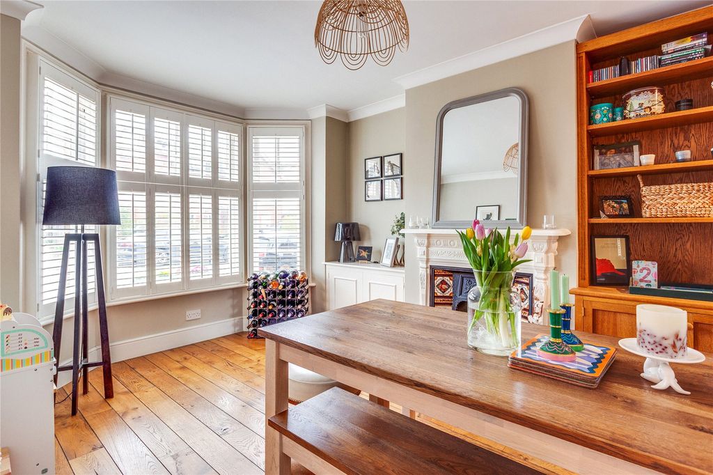 Property photo 2 of 14 Living Room