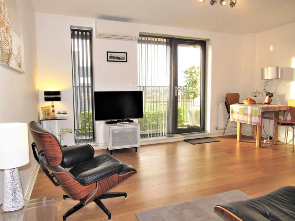 Property photo 2 of 11