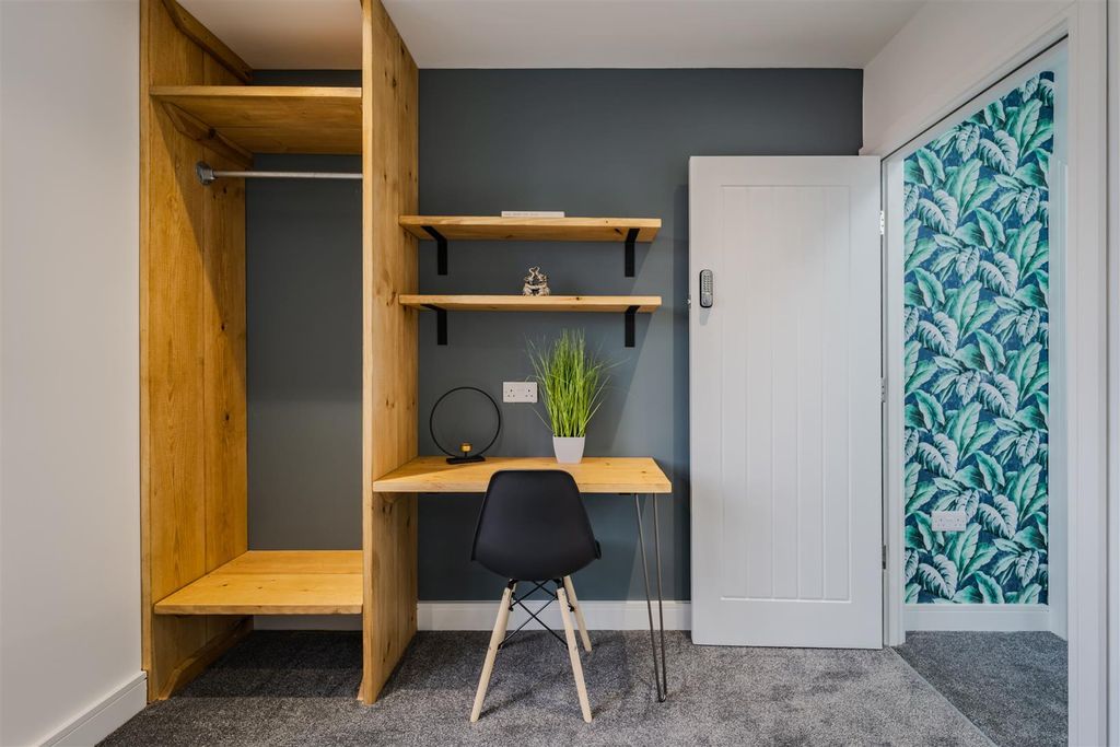 Property photo 3 of 8 003-Dsc00580-Hdr.Jpg