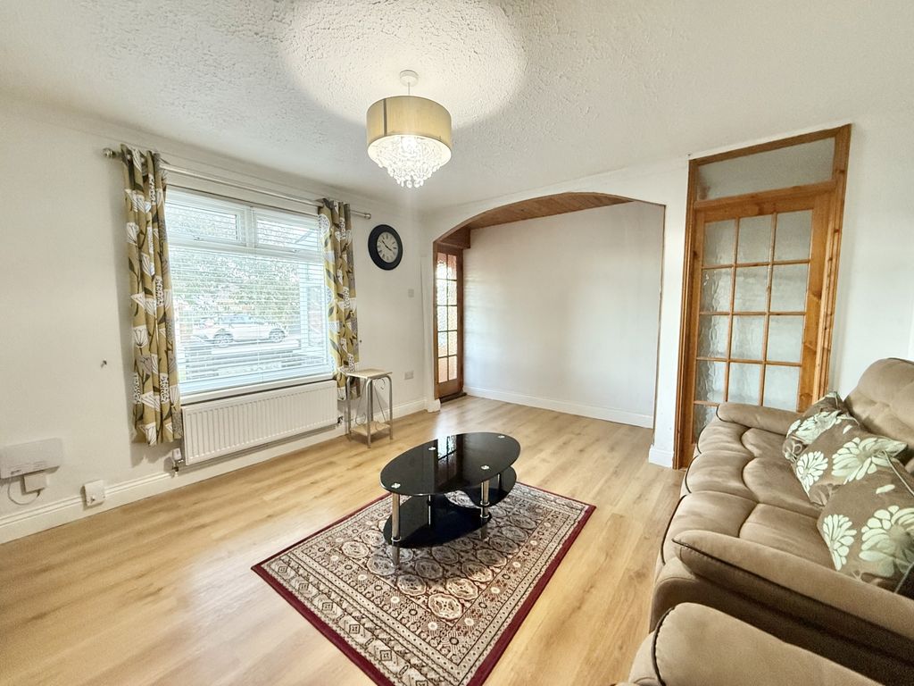 Property photo 3 of 18 Img_8247