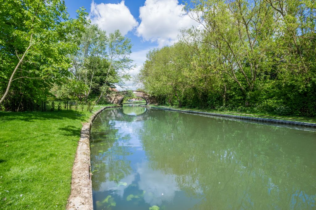 Property photo 3 of 5