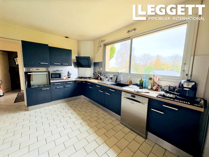 Property photo 3 of 10