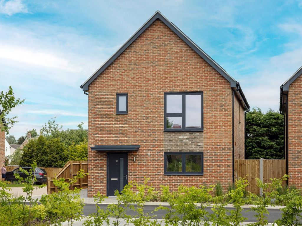 Property photo 1 of 8 The Garnett, Number 66