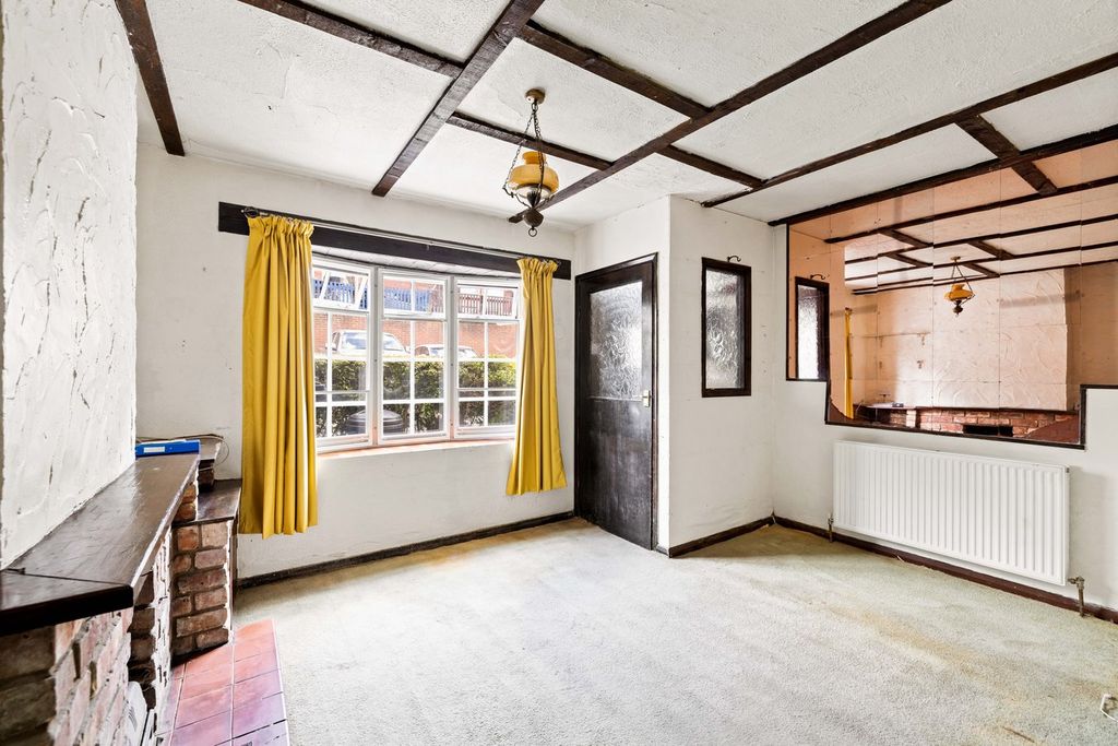Property photo 2 of 13