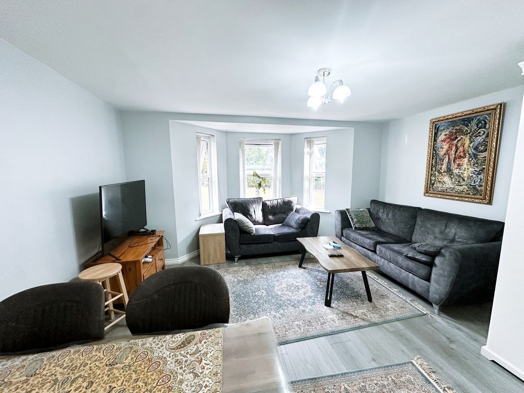 Property photo 2 of 22