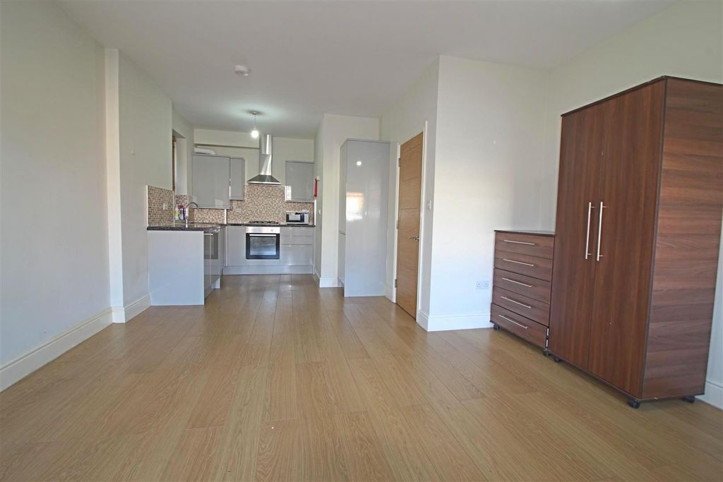 Property photo 1 of 12 Image (6).Png