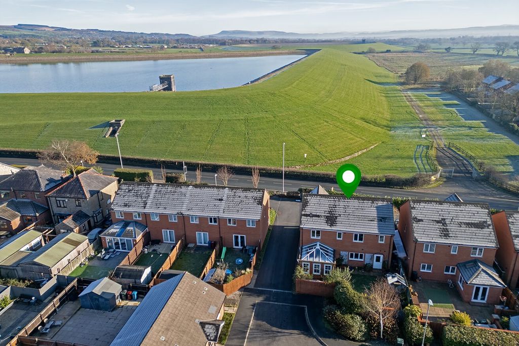 Property photo 1 of 30 4681433