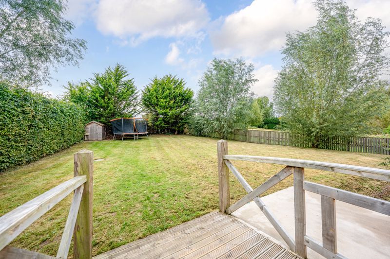 Property photo 2 of 25 Photo 29