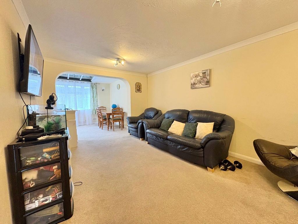 Property photo 2 of 14 Picture No. 19